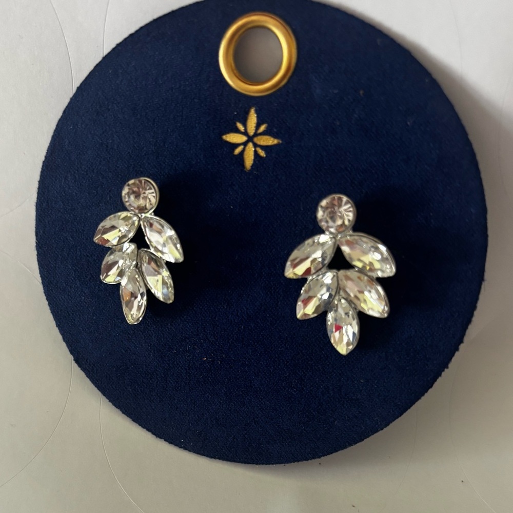 Faux Crystal/diamond elegant jewelry Target Wedding earrings stud New Sz OS